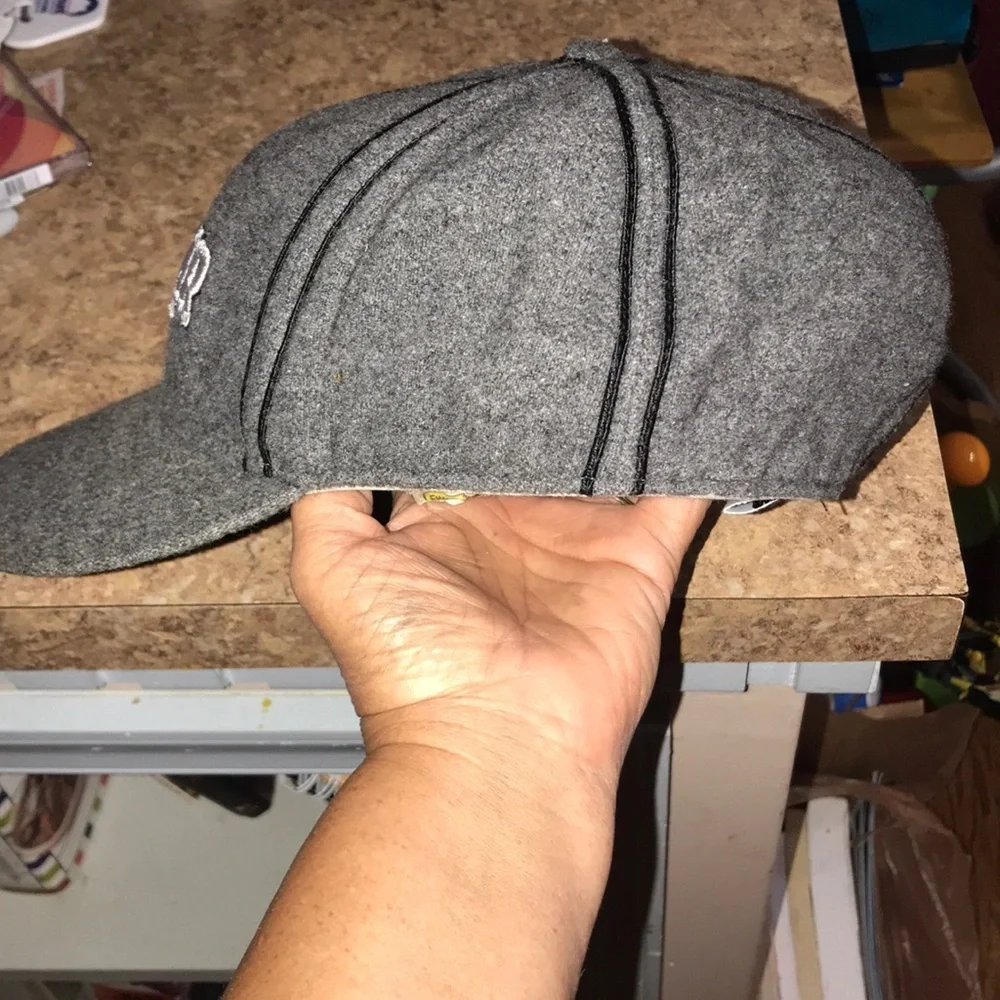Men’s Rocawear Fitted Cap - Picture 6 of 8